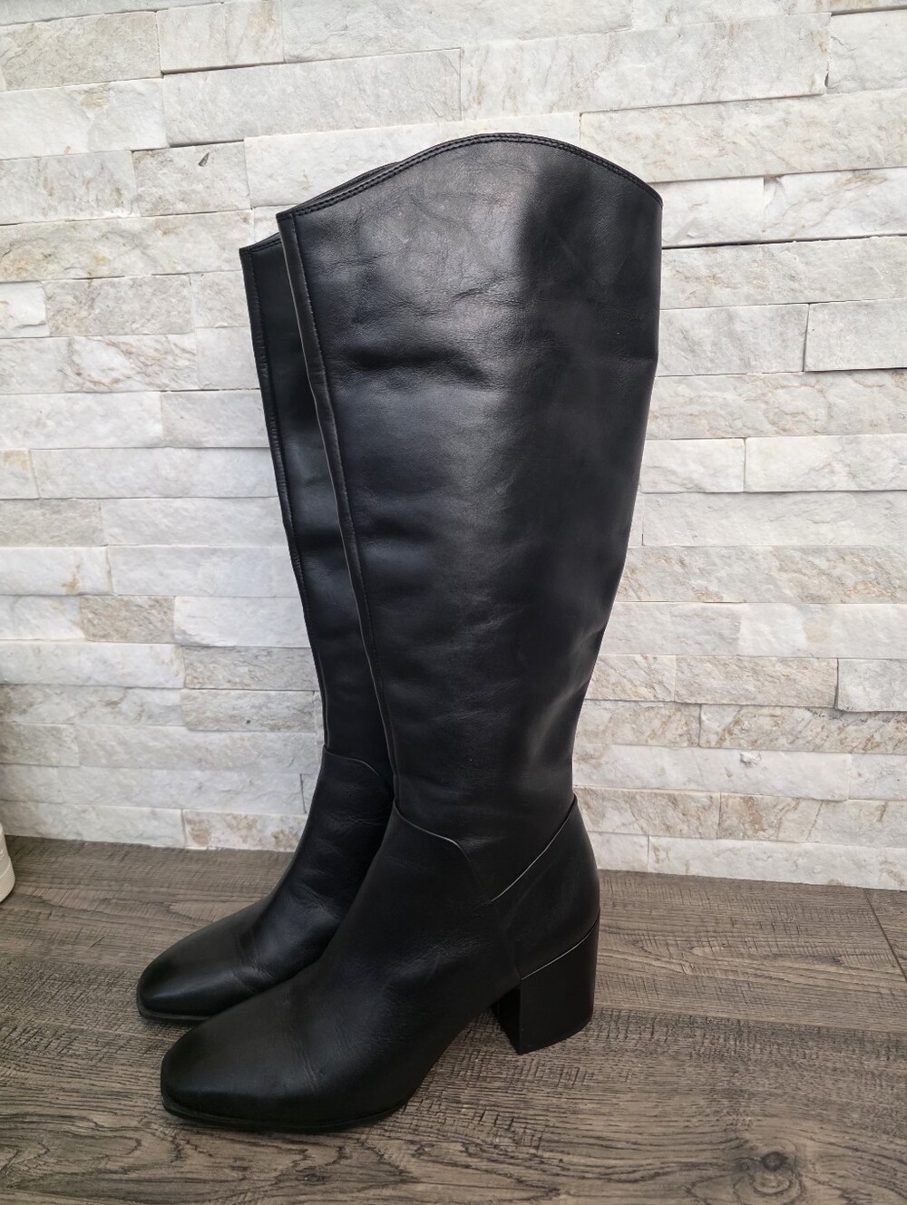 Classic Black Tall Women's Real Leather Boots - Sleek Knee-High Style 8.5